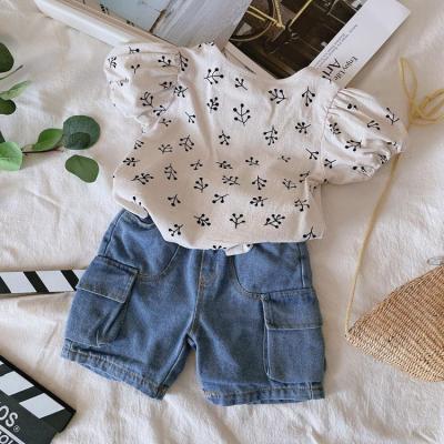 China 2022 Summer Toddler Breathable Babies Fashion Print Girls Suits For 2-6 Years Old for sale