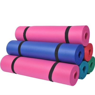 China New Design NBR Exercise Yoga Pilate Sports Yoga Mat Durable Eco-Friendly Warm Yoga Mat With Logo Customized for sale