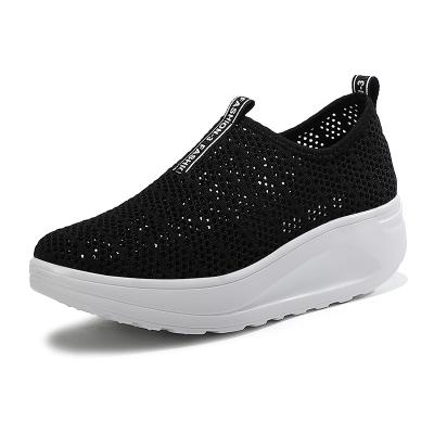 China Fashion Trend RUIDENG Drop Ship Items Slip On Shoes 2021 Fitness Walking Shoes Lady Sports Shoes Mesh Upper Thick EVA Sole Women for sale