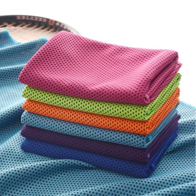 China Super Absorbent 45% Polyester Cooling Towel For Instant Relief For Sports, Workout, Fitness, Gym, Yoga, Pilates, Travel, Camping for sale