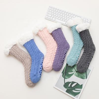 China New Christmas QUICK DRY Sockee Factory Style Man/Women Star Anti-skid Warm Feet Cozy Wool Striping 2021 Winter Fur Slipper Indoor Socks for sale