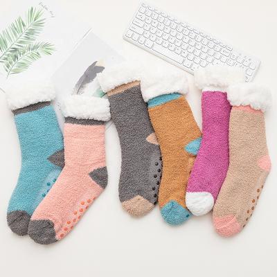 China Wholesale QUICK DRY Sockee OEM/ODM Vogue Shear Fuzzy Winter Anti Slip Dot 2021 New Arrival Fuzzy Winter Anti Slip Stripe Slipper Sock Warm Comfy for sale