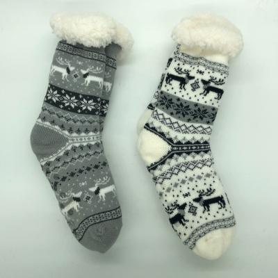 China 2020 New Year QUICK DRY Men Style Home Silicone Dot Deer Christmas Slipper Socks Warm Fleece Sock Men Anti Slip for sale