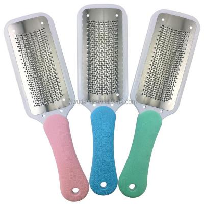 China Professional Personal Care Plastic Handle Pedicure Foot Rasp Foot File And Callus Remover for sale