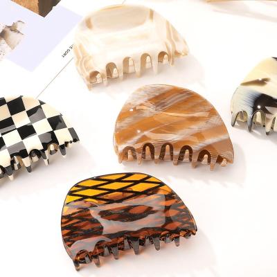 China Large Acrylic Acetate Hair Claw Clip Women Girls Handmade Check Elegant Material Friendly Claw Hair Clip Hair Claw Clip for sale