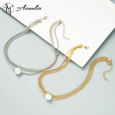 China FASHIONABLE Women's Necklaces Statement Pearl Necklace Temperament Dinner Metal Inlaid Necklace Soft Necklace Accessories for sale