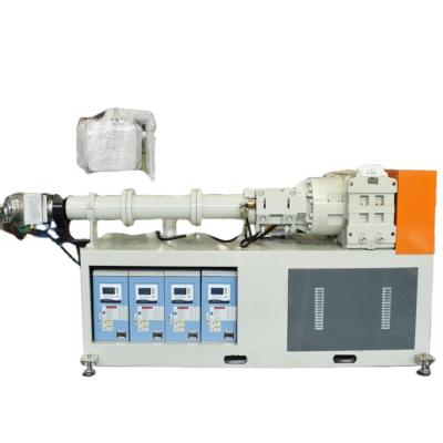 China 90 kW Motor Hydraulische Gummiformmaschine mit Drehgeschwindigkeit der Schraube 3-26 r/min zu verkaufen