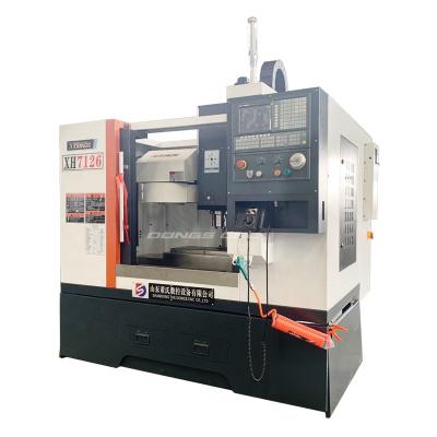 China Universal CNC Vertical Milling Machine High-accuracy mini milling machine XK7126 en venta