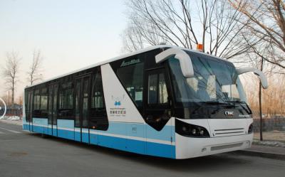 China 4 Anschlag-Dieselmotor-Flughafentransfer-Bus 13895mm (±20mm) ×3000mm×3178mm zu verkaufen