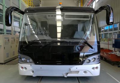 Κίνα 51 επιβάτης 4 λεωφορείο 4 πόρτες 2.7m Limousine αερολιμένων μηχανών diesel κτυπήματος μίνι λεωφορείο πλάτους προς πώληση