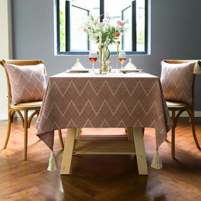 China Oilproof Customized Line Geometric Luxury Jacquard Polyester Restaurant Cafe Table Cloth With Tassels for sale