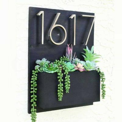 China Modern Hanging Rustic Wooden Planter with Steel/Zinc Alloy Number for sale