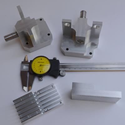 China Aluminum CNC Milling Services , 4 Axis Precision CNC Milling 0.01mm Tolerance for sale