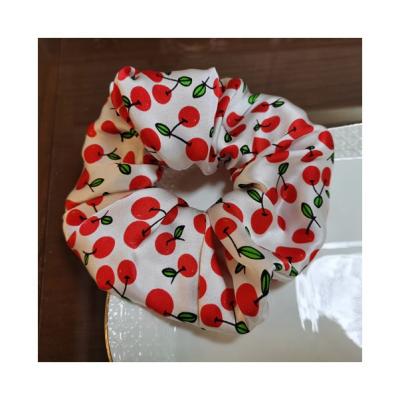 China 16MM High Quality and Good Price Soft Silk Hair Ties Thin Curl Popular Silk Heatless Hair Tie for sale