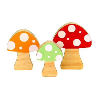 China Hot Selling Custom Wholesale Handmade Mushroom Ornaments Nordic Three-piece Wooden Home Decoratiove Pieces For Home Luxury Crafts for sale