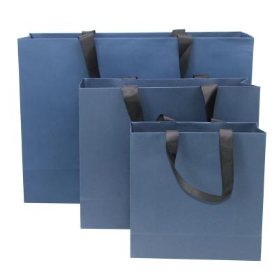 China Wholesale Market Recyclable Ivory Aesthetic Packaging Printed Online Advertising Rose Gold Foil Paper Bags Gift For T Shirt Custom for sale