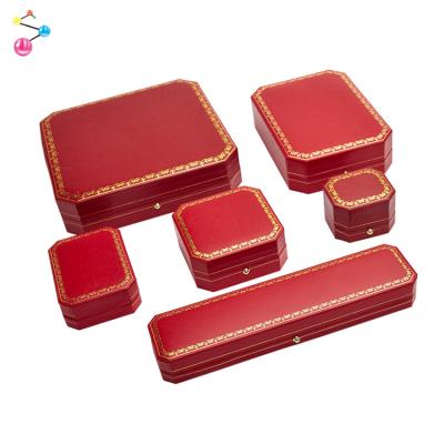 China Customized Luxury OEM Recyclable PU Leather Jewelery Packaging Box For Wedding for sale