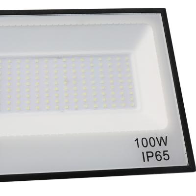 China Outdoor Led Warehouse Lighting 100W Flying Landscape Waterproof Flood Light Bright Glass Light Price for sale