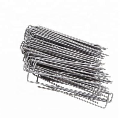 China 2021 Hot Selling U Lawn Staples Turf Checkered Steel Pegs Garden Pegs for sale