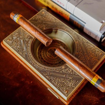 China Wholesale Cigar Classic stuya Socket Two Position Ashtray Metal Wood Zinc Alloy Ashtray for sale