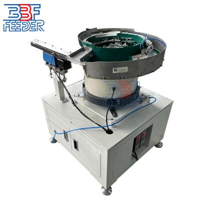 Cina 3000W Vibrating Bowl Feeder per parti di plastica tappi chiodi in vendita