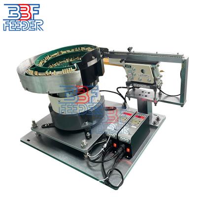 Cina 1000W Vibratory Bowl Feeder Bullet Shell Circular Vibrating Feeder 110V 60Hz in vendita