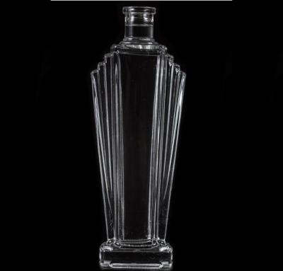 China Wholesale price 750ml tequila glass bottles empty clear glass drinkware tequila bottle with cap for sale