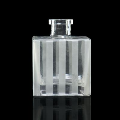 China Empty Glass Beverage Reed Diffuser Bottle White 200ML Square Diffuser Bottle for sale