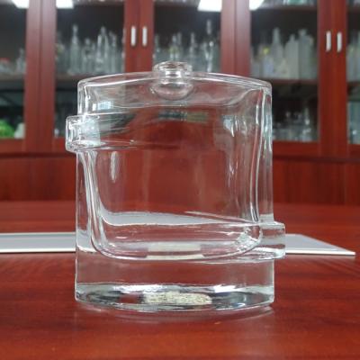 China Personal Care Refillable Wholesale Glass Perfume Spray Bottles 100ML Glass Bottle Perfume Spray Bottle for sale