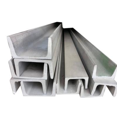 China Q235/Q345/SS400/ST37-2/ST52/Q420 Steel Hanging Channel Channel Beam for sale