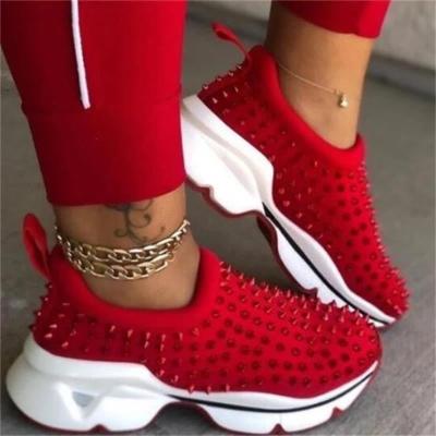 China Light Rivet Flat Shoes Fashion Vulcanize Shoes For Red Plues Sneaker Women Casual Black Slip On Size Sneaker Shoes for sale