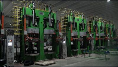 China Automatic Hydraulic Tire Curing Press High Accuracy Twin - Mould Vulcanizer Machine for sale