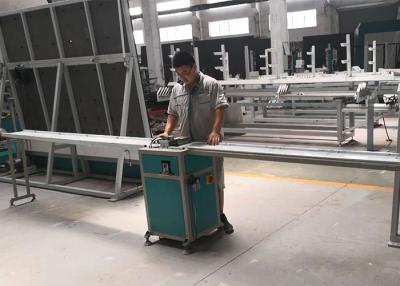 China Het flexibele Aluminiumknipsel zag Machines, Isolerende Glasproductielijn Met geringe geluidssterkte Te koop