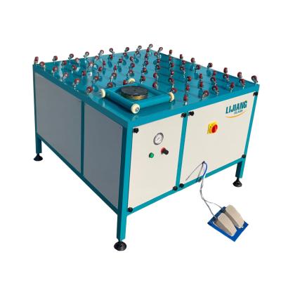 China Tabla de cristal aislador giratoria automática para los sellantes del silicón que sellan la máquina en venta