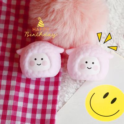 China Decompression Toy Sheep Wholesale Screaming Cute Animal Toys for sale