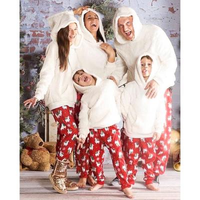 China Lovely Mommy and Me Christmas Family Pajamas Warm Sleepwear Wholesale Empty QUICK DRY Fleece Sets for sale