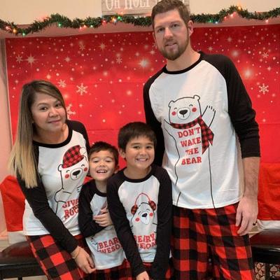 China Wholesale QUICK DRY Family Christmas Pajamas Set Men's Pajamas Red Plaid Pants Causal Wear for sale