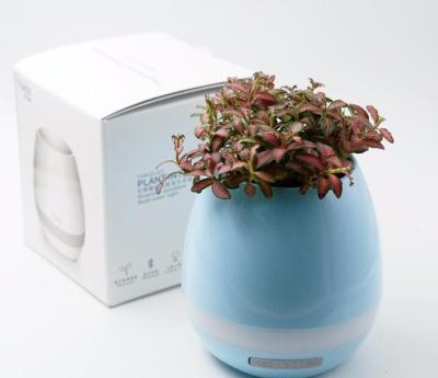 Chine Pots de fleur allumés menés par Bluetooth en plastique intelligents touchant la conception moderne de musique à vendre