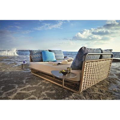 China Contemporary leisure all patio furniture sun lounger hand made outdoor sofa woven rope daybed for sale