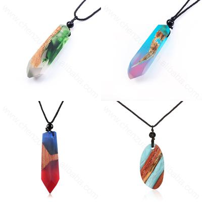 China FASHIONABLE Eco - Friendly Epoxy Resin Jewelry Making Natural Raw Wood Resin Pendant Necklace for sale