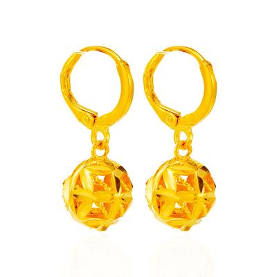 China Trendy Fashion Earrings Trend 2022 Women Gold Plated Earrings Charm Custom Ladies Earrings for sale