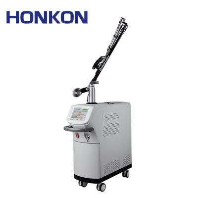 China Fractional Acne Treatment HONKON CO2 Laser Machine 10600nm For Skin Rejuvenation for sale