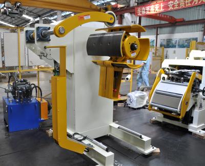 China Kilovatio Decoiling de la CA 4,4 y máquina el enderezarse, sellando el alimentador de correa de alta velocidad automático en venta