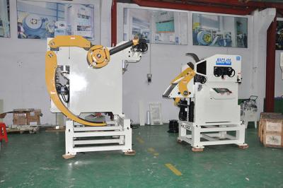 Chine Support matériel nivelant la machine de conducteur de barre automatisée emboutissant la production à vendre