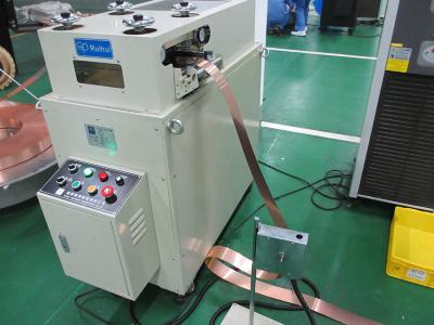 China Automatic 16m/min Sheet Metal Straightener With Gear Motor For 245N Yield Strength Te koop