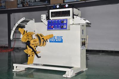 China Sellando la línea equipo de proceso de la bobina de la enderezadora de Rolls del trabajo y de la máquina de Decoiler en venta