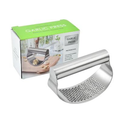 China Kitchen Viable Tool Garlic Cutter Stainless Steel Swing Press Ergonomic Garlic Handle Garlic Press for sale