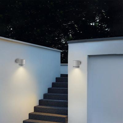 China Modern LuxHolic Aluminum IP55 Waterproof Up or Down Outdoor Sconce Wall Lamp GU10 Wall Spot Light for sale