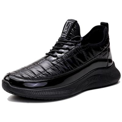 China CUSHIONING 2021 Outdoor Sport Shoes Men Black Comfortable Leather Casual Shoes for sale