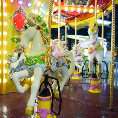 China Fiberglass Classic Merry Go Round Carousel Amusement Park Rides for sale